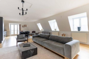 2BR with Amazing City Skyline View, Copenhagen